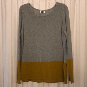Gray and mustard sweater!
